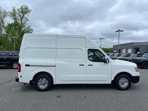 2019 Nissan NV Cargo NV2500 HD SV V6/SV V8
