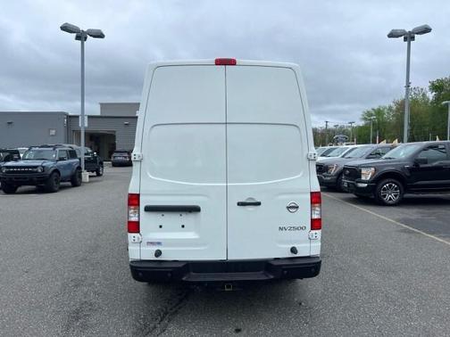 2019 Nissan NV Cargo NV2500 HD SV V6/SV V8