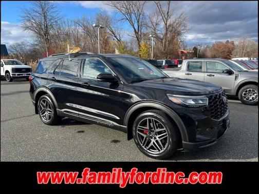 2025 Ford Explorer ST