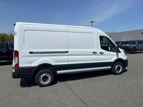 2025 Ford Transit-250 148 WB Medium Roof Cargo