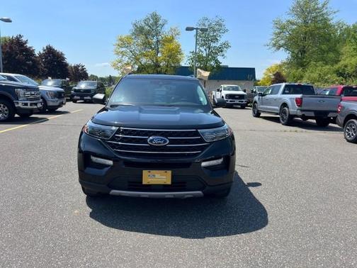 Agate Black Metallic 2021 Ford Explorer XLT