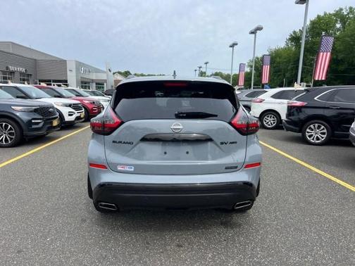 Boulder Gray Pearl 2023 Nissan Murano SV