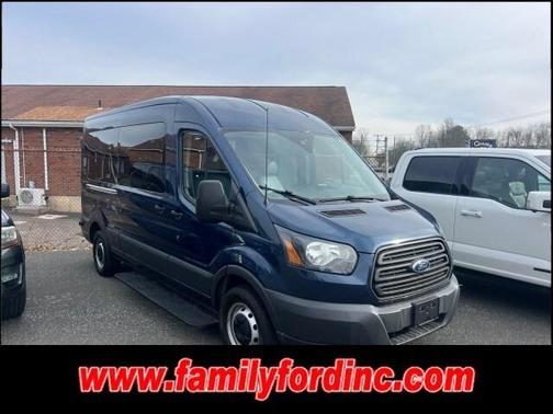 2018 Ford Transit-250 148 WB Medium Roof Cargo