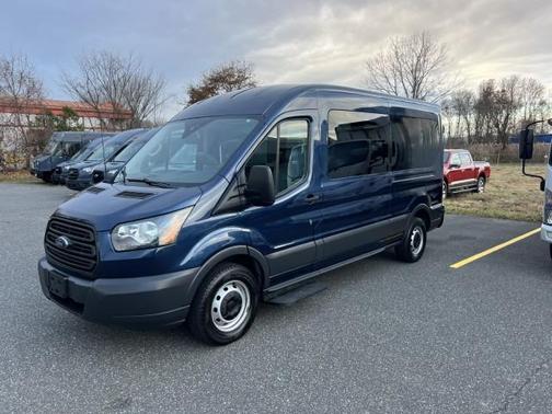 2018 Ford Transit-250 148 WB Medium Roof Cargo