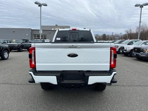 2025 Ford F-350 Lariat Super Duty