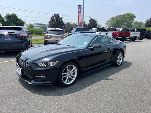 2017 Ford Mustang EcoBoost Premium