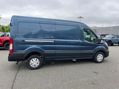 2025 Ford Transit-250 148 WB Medium Roof Cargo