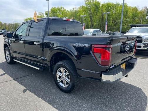 Agate Black Metallic 2025 Ford F-150 XLT