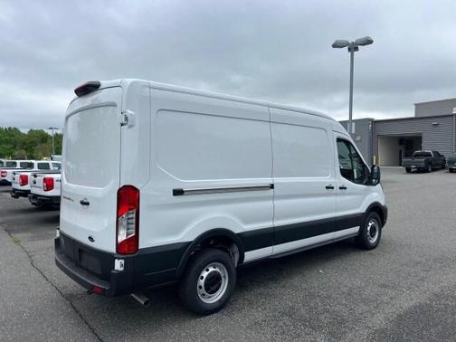 2025 Ford Transit-250 148 WB Medium Roof Cargo