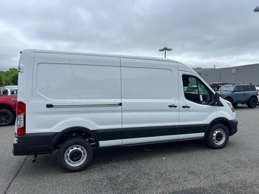2025 Ford Transit-250 148 WB Medium Roof Cargo