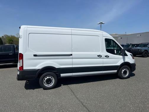 2025 Ford Transit-250 148 WB Medium Roof Cargo