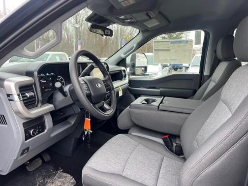 2025 Ford F-350 XL