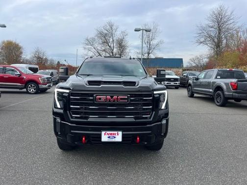 2024 GMC Sierra 2500 AT4