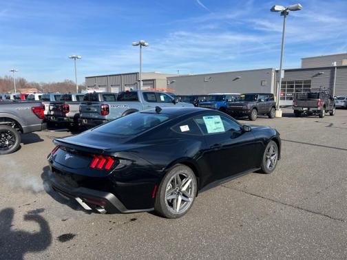 2025 Ford Mustang EcoBoost Premium