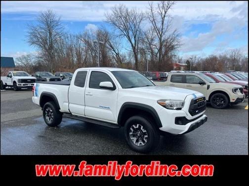 2016 Toyota Tacoma SR5