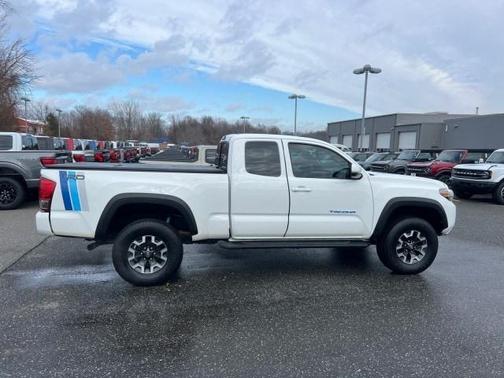 2016 Toyota Tacoma SR5