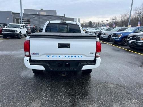 2016 Toyota Tacoma SR5