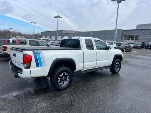 2016 Toyota Tacoma SR5