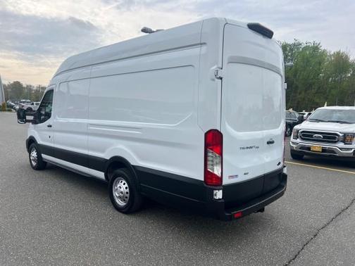 Oxford White 2022 Ford Transit-250 Base