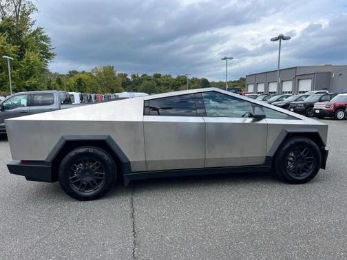 2024 Tesla Cybertruck Base