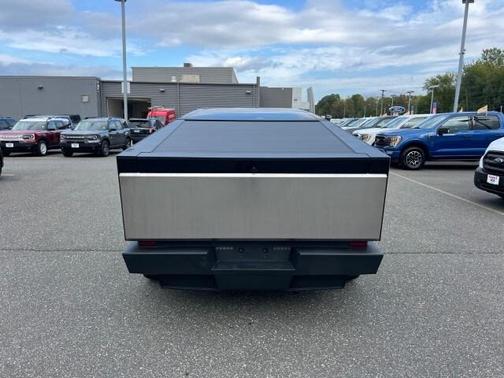 2024 Tesla Cybertruck Base