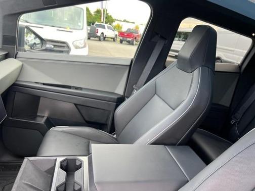 2024 Tesla Cybertruck Base