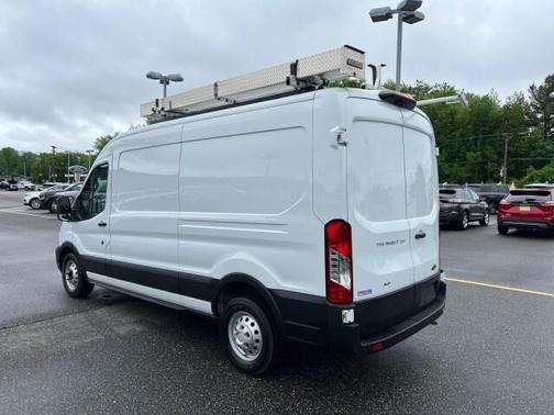 Oxford White 2023 Ford Transit-250