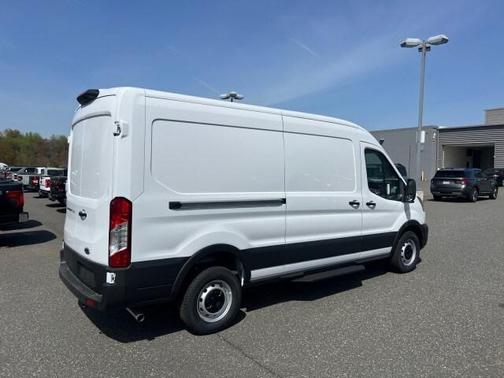 2025 Ford Transit-250 148 WB Medium Roof Cargo