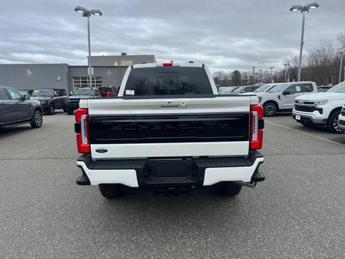 2025 Ford F-350 Platinum