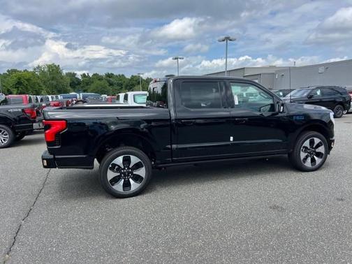 2025 Ford F-150 Lightning Platinum