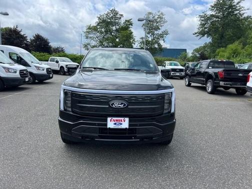 2025 Ford F-150 Lightning Platinum