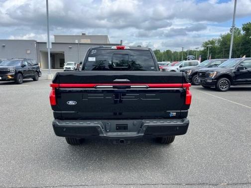2025 Ford F-150 Lightning Platinum