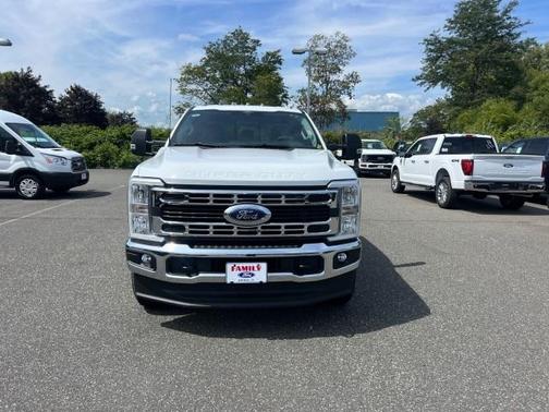 2026 Ford F-350 XLT