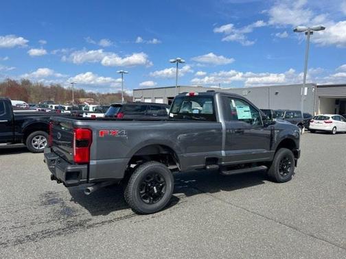 2025 Ford F-350 XL