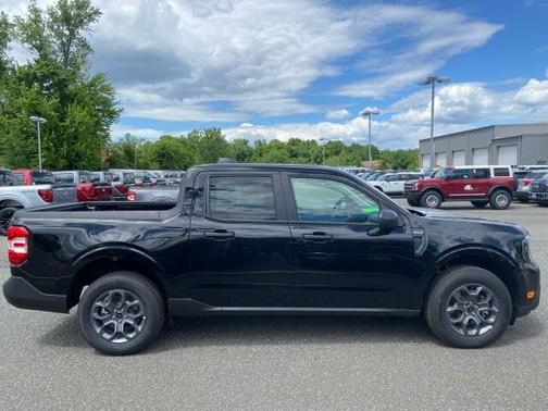 Shadow Black 2026 Ford Maverick XLT