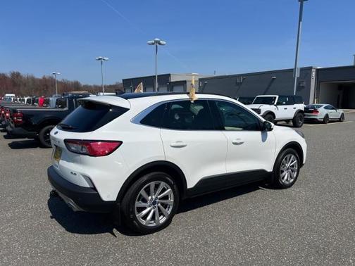 Star White 2022 Ford Escape Titanium