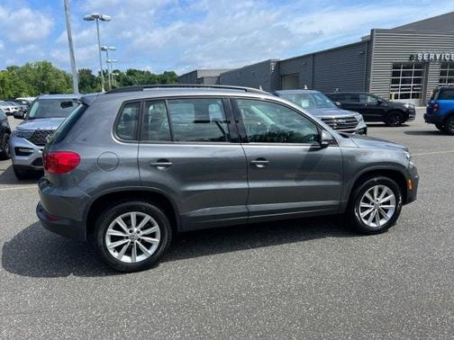2018 Volkswagen Tiguan Limited 2.0T