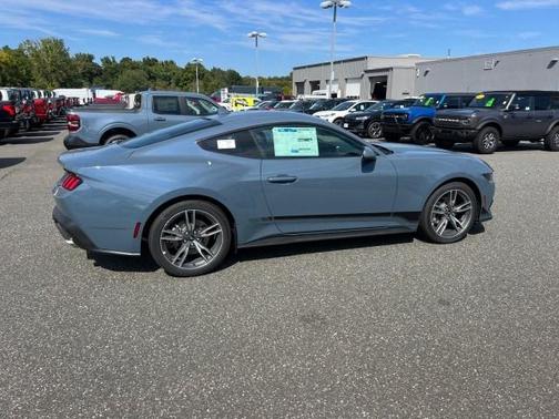 2025 Ford Mustang EcoBoost