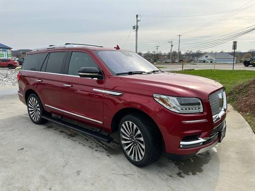 Ruby Red Tinted Clearcoat 2018 Lincoln Navigator Reserve