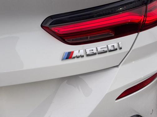 2026 BMW M850 xDrive