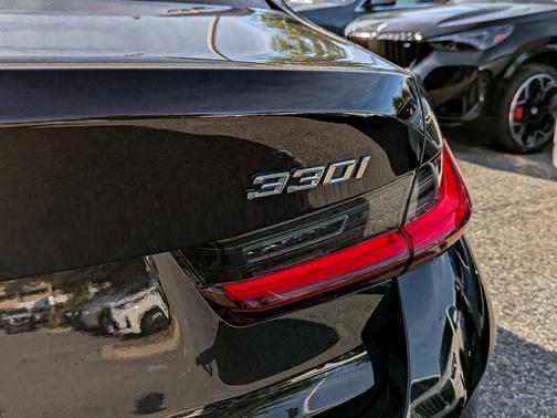 2025 BMW 330 i xDrive