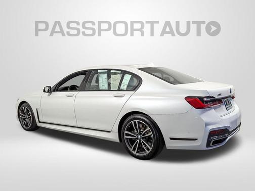 2022 BMW 750 i xDrive