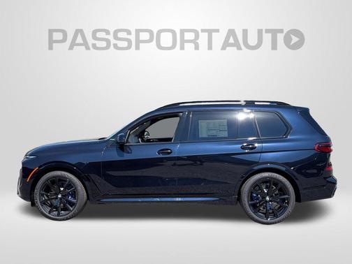 Carbon Black Metallic 2027 BMW X7 xDrive40i