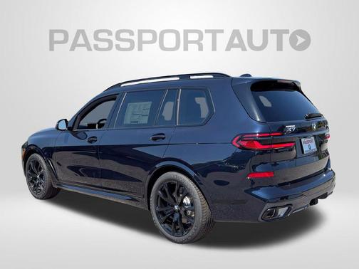 Carbon Black Metallic 2027 BMW X7 xDrive40i