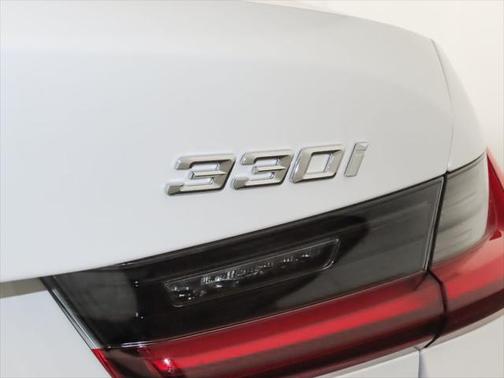 2025 BMW 330 i xDrive