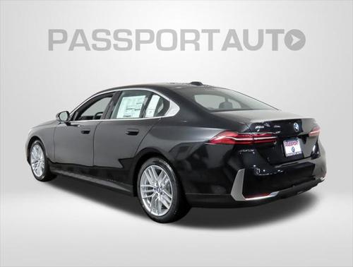 2025 BMW 530 i xDrive