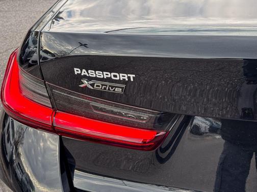 2026 BMW 330 xDrive NA