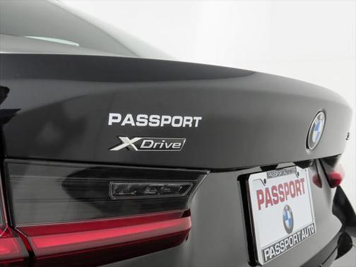 2025 BMW 330 i xDrive