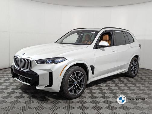 Mineral White Metallic 2025 BMW X5 xDrive40i