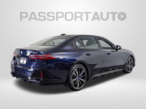 2025 BMW 550e xDrive